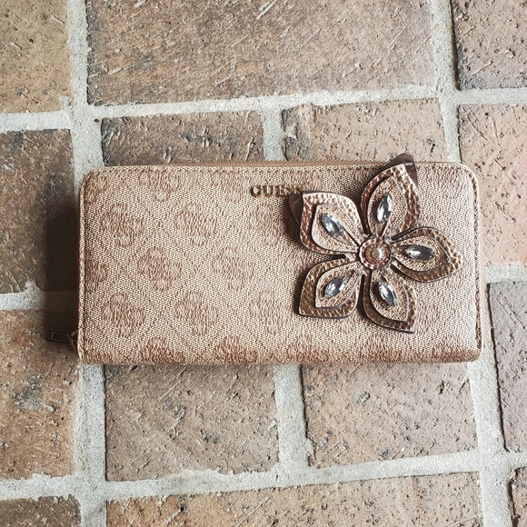 GUESS "Sibyl" Large Zip Around Wallet - Picture 9 of 9